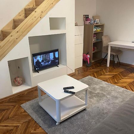 Gogolove Cozy Apartment Budapeste Exterior foto